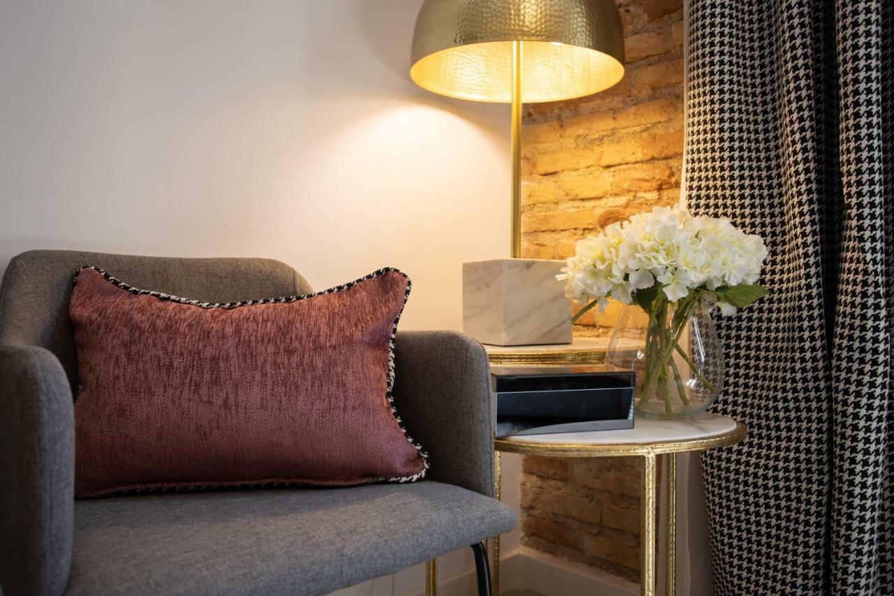 Bibo Suites Plaza Nueva กรานาดา ภายนอก รูปภาพ