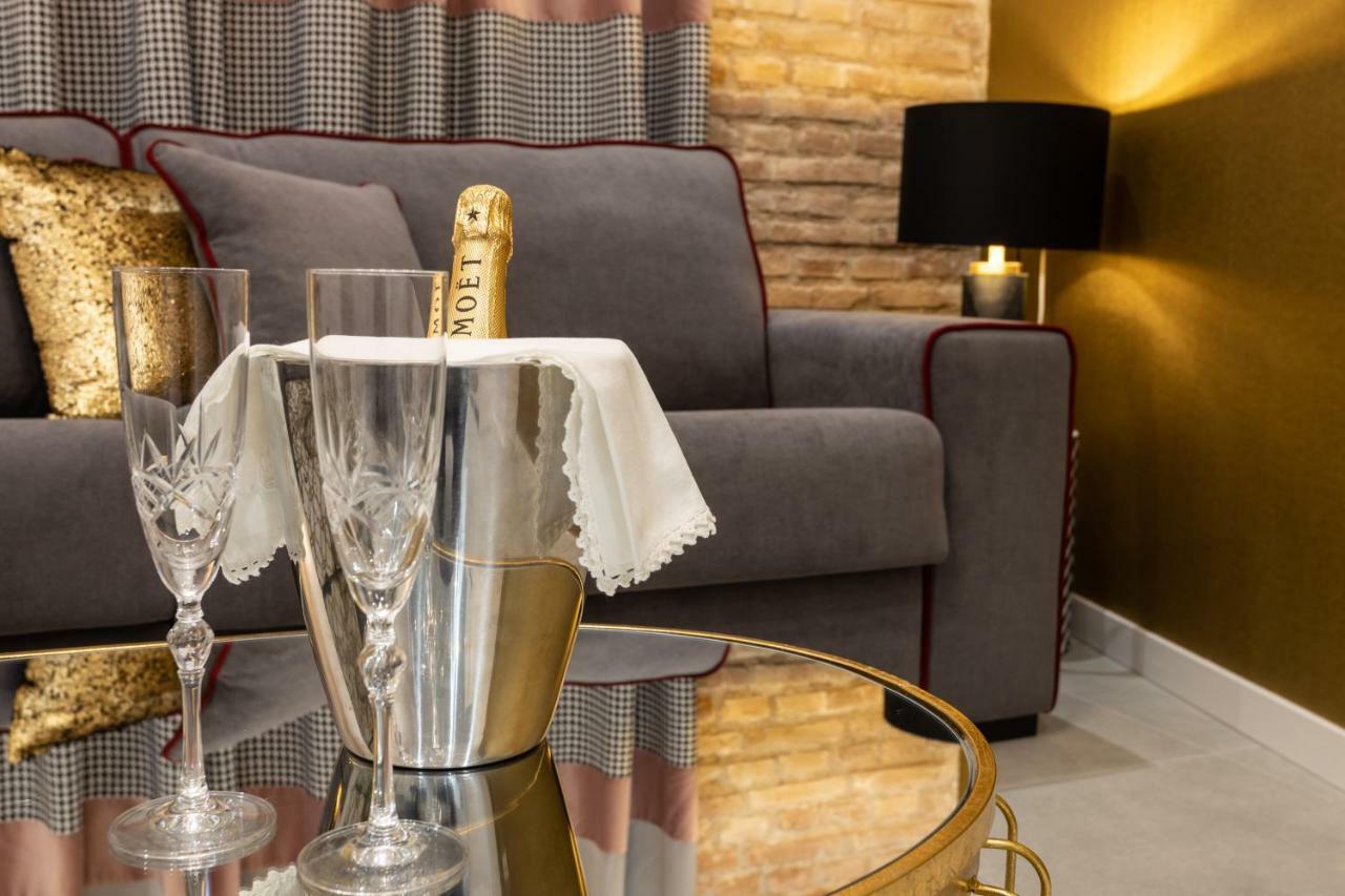 Bibo Suites Plaza Nueva กรานาดา ภายนอก รูปภาพ