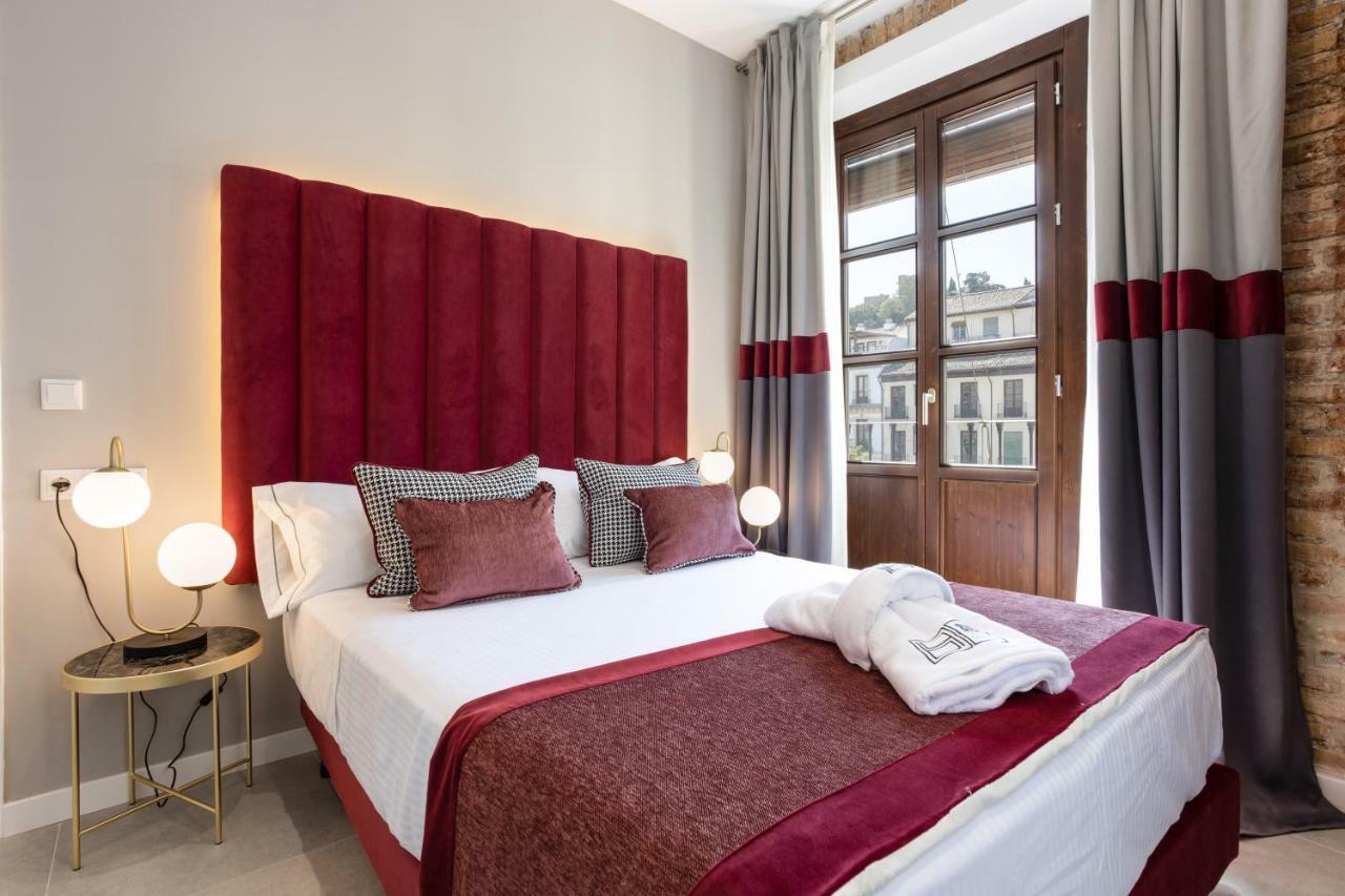 Bibo Suites Plaza Nueva กรานาดา ภายนอก รูปภาพ
