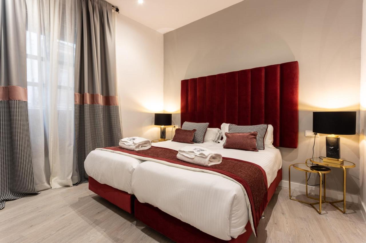 Bibo Suites Plaza Nueva กรานาดา ภายนอก รูปภาพ
